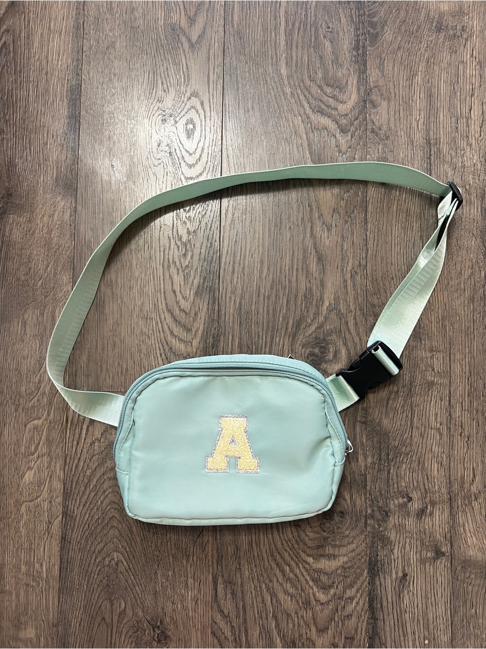 Mint Green Crossbody Belt Bag with A Patch